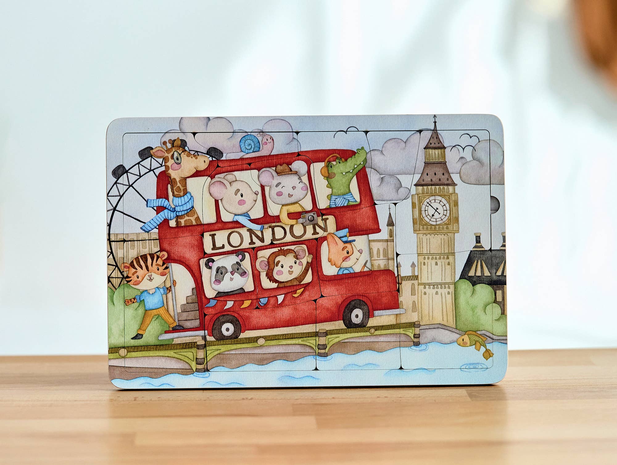 Medinė sluoksniuta dėlionė "Londonas"