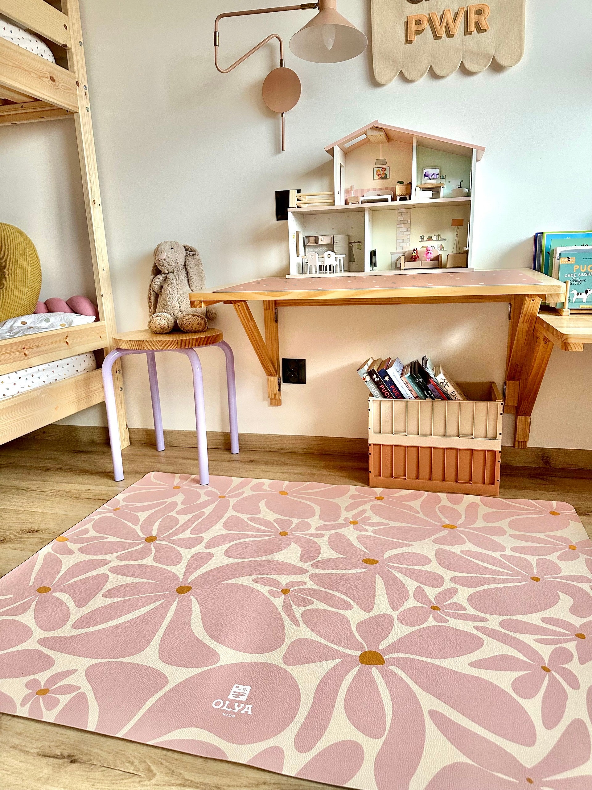 Kids Mealtime Floor Mat, Non-Slip & Waterproof - Daisy Pink