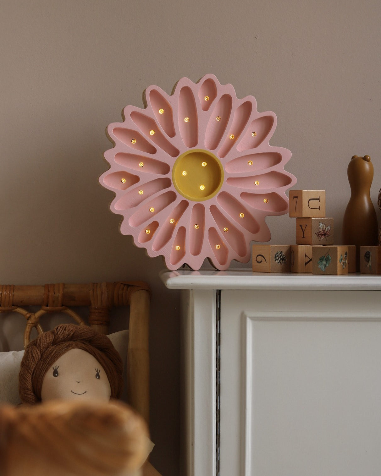 Little Lights Daisy Lamp