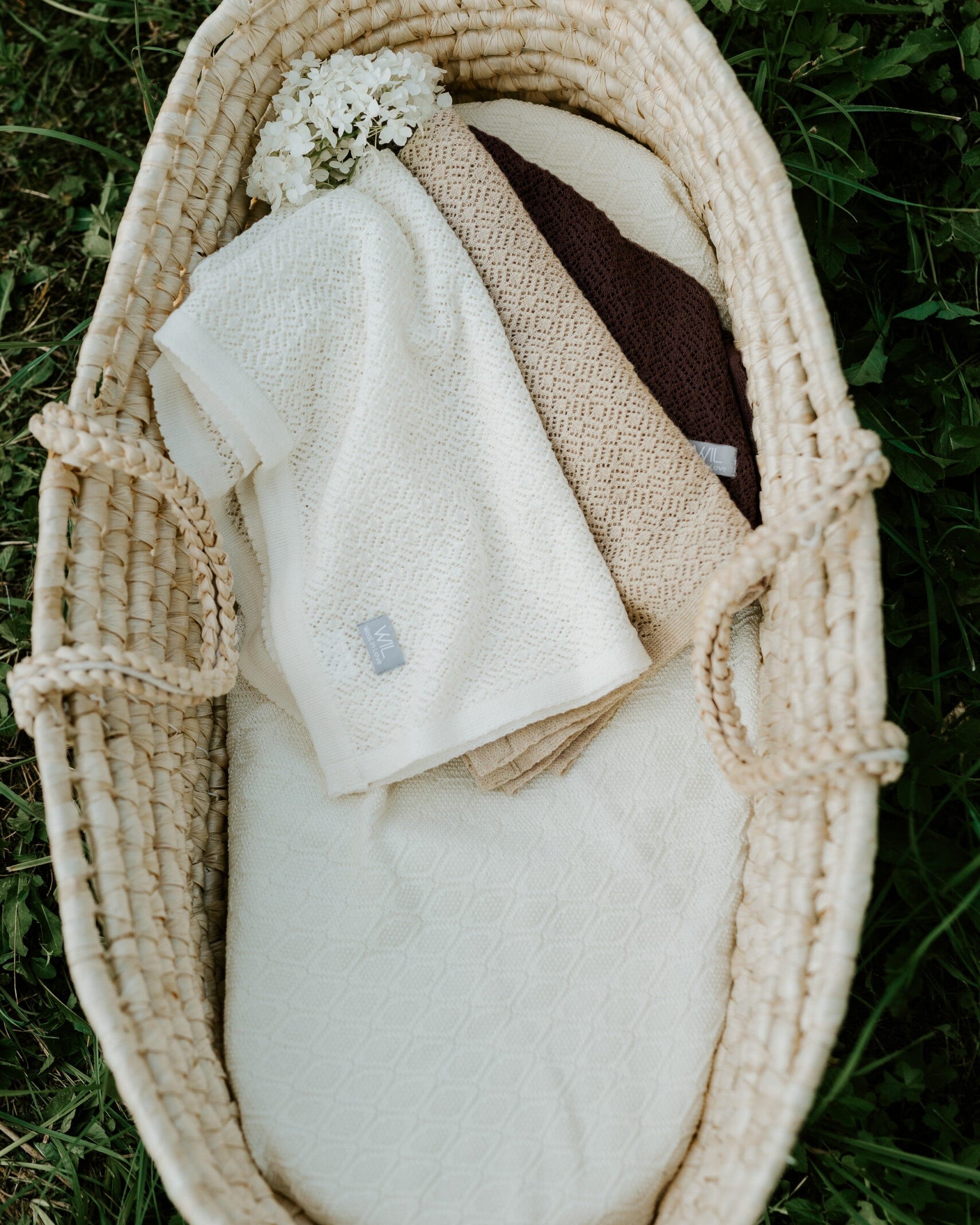Merino wool baby blanket DELIGHT
